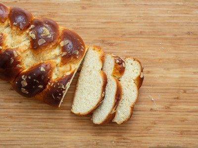 Recept za SAVRŠEN milibrot: Mlečni slatki hleb idealan za predstojeće praznike
