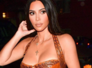 Pa, i NIJE BAŠ NEKI! Kim Kardašijan ima novog DEČKA, mlađi je od nje, a sudeći po komentarima NIKAKO JOJ NE PRISTAJE!