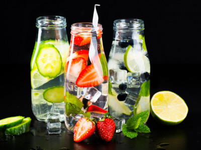 Zanimljivi TikTok trikovi koji će vam pomoći da se NATERATE da pijete više vode tokom dana