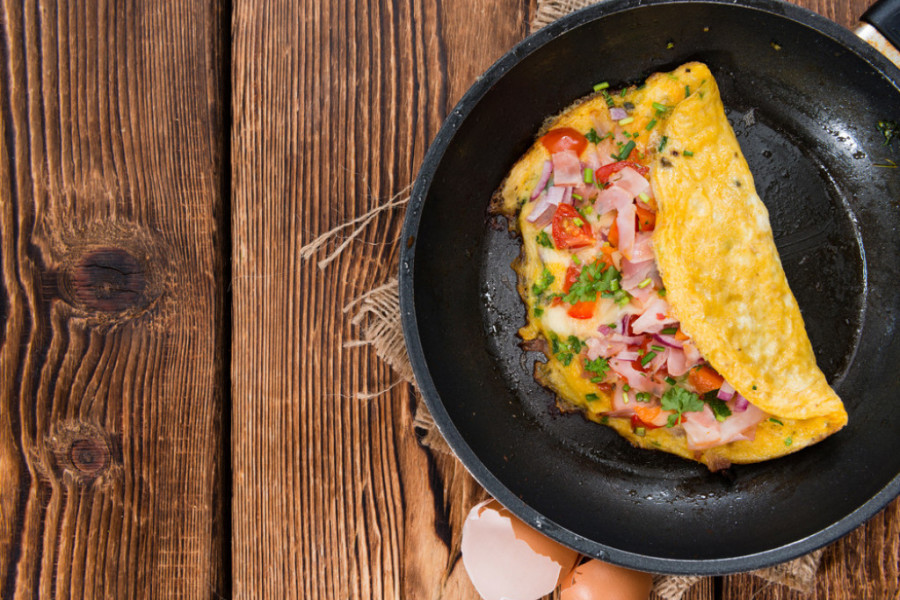 Omlet u RERNI bez TRUNKE ULJA: Napravite najukusniji doručak uz prstohvat mašte!