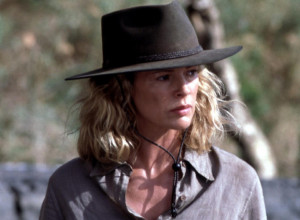 Nekada su se DIVILI njenoj lepoti, sada je NEPREPOZNATLJIVA: Poznata GLUMICA zbog OPERACIJA sada ne liči na sebe!