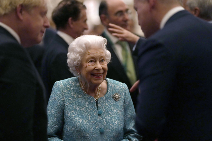 "Nadam se da će ojačati": Poslednja FOTOGRAFIJA kraljice Elizabete je POTRESLA javnost, PREPOLOVILA SE, a oglasio se i princ!
