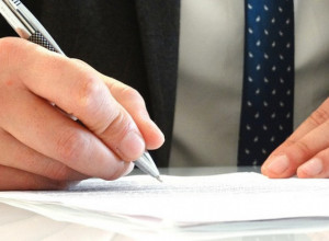 Advokat za razvode progovorio o muško ženskim ODNOSIMA:  Tvrdi da muškarac mora da PLATI račun na prvom sastanku, a razlog je RAZBESNEO sve žene!