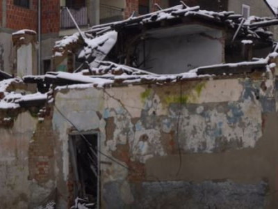 Snažan ZEMLJOTRES osetio se na Jugu Srbije: Evo kako SVAKA osoba treba da se ponoša u slučaju potresa da bi PREŽIVELA