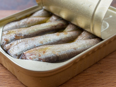 Ko ne sme da jede sardine? Ako imate ove TRI BOLESTI, bilo bi bolje da ih izbegavate u širokom luku