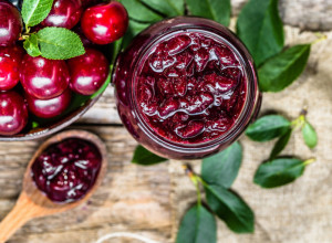 Recept za pravi DOMAĆI džem od TREŠANJA: Uz jedan SASTOJAK će biti preukusan