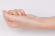 Otkrijte svoju SUDBINU: Šta znače LINIJE na unutrašnjoj strani zgloba ruke?