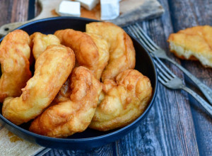 Obožavaćete ovakav DORUČAK: Uštipci BEZ BRAŠNA se spremaju brzo, a ČAROBNOG su ukusa