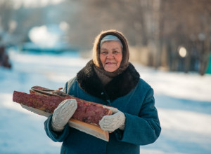 Ruski jutjuberi otkrili tajnu dugovečnosti svojih baka: Ova TRI sastojka su zaslužni za njihov ZDRAV i DUG život