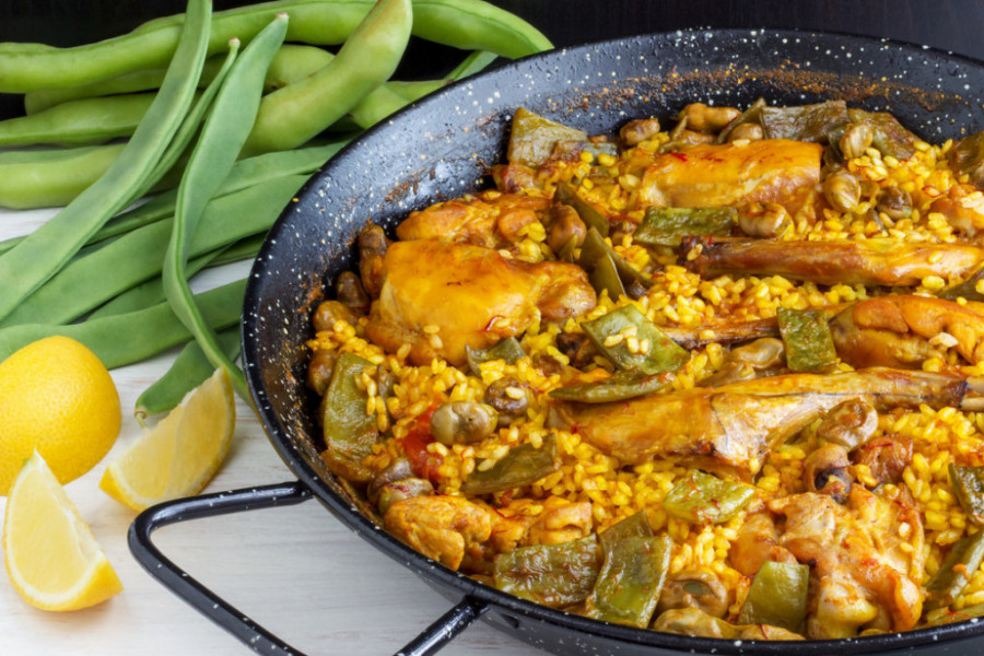 Paelja RECEPT: Probajte ŠPANSKO nacionalno jelo sa piletinom, sprema se veoma BRZO i jednostavno