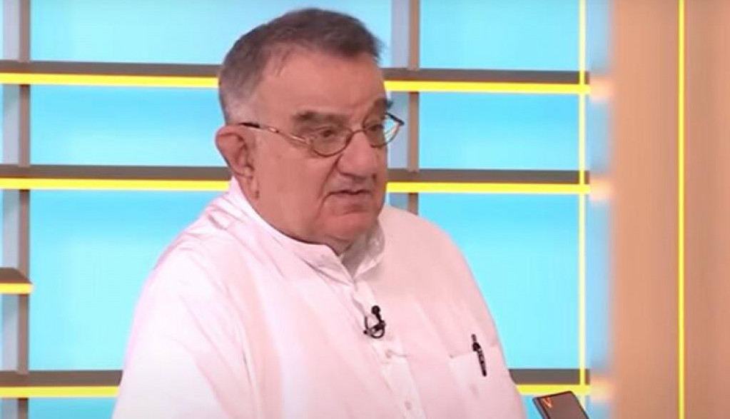 "Zovu me iz Grčke, žale se na bolove u stomaku": Dr Perišić upozorio na bolest koju možete da dobijete na letovanju, pa dao savete turistima