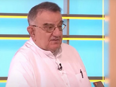 "Zovu me iz Grčke, žale se na bolove u stomaku": Dr Perišić upozorio na bolest koju možete da dobijete na letovanju, pa dao savete turistima