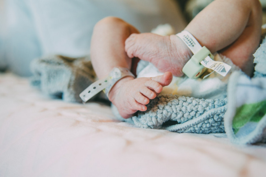Greška LEKARA je mogla skupo da ih košta: Roditelji bebe još ne mogu da se OPORAVE od VELIKE traume