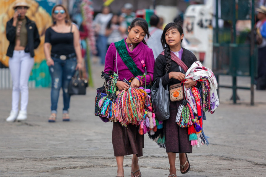 U Meksiku možete KUPITI ženu za kesu hrane: Na pijaci je birate kao PAPRIKU, a ova grupa devojaka je NAJSKUPLJA