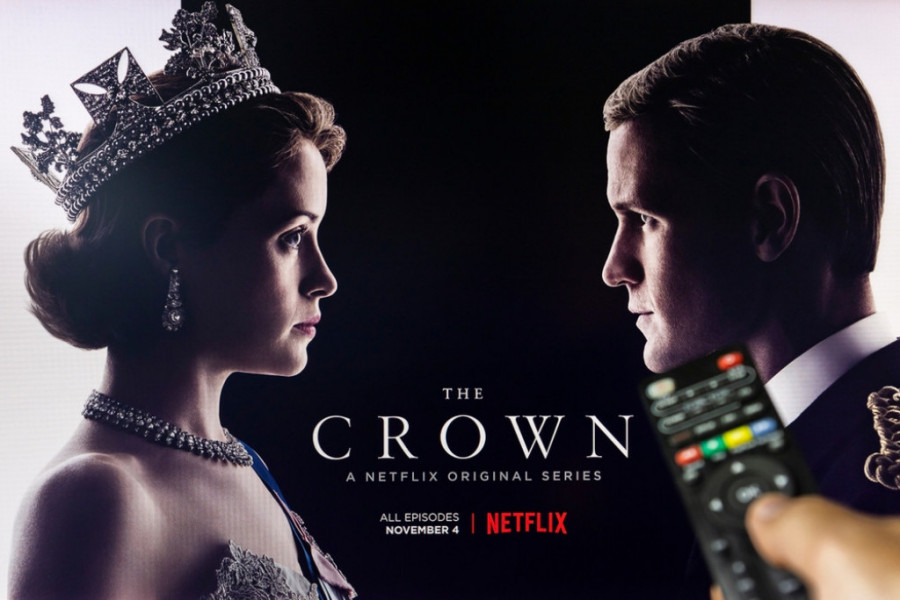 Netfliks izbacio novu sezonu "Krune": U prvoj epizodi otkriveno da li je Čarls želeo da skine Elizabetu sa prestola!