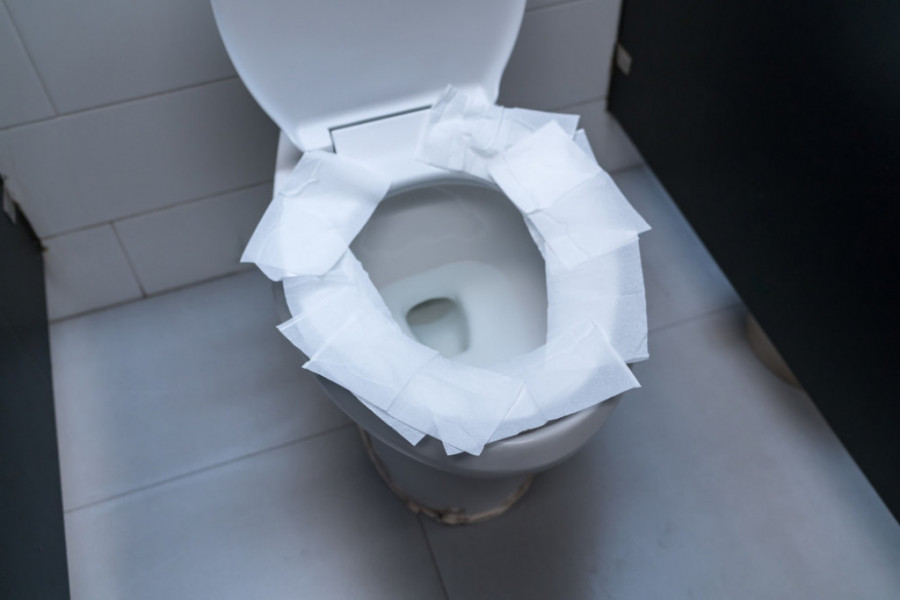 Da li stavljate toalet papir na dasku pre nego što sednete? Prestanite ODMAH to da radite, vaše ZDRAVLJE je ugroženo