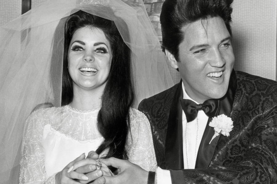 "Ima OSMEH kao DŽOKER": Supruga Elvisa Prislija NEPREPOZNATLJIVA nakon brojnih estetskih zahvata
