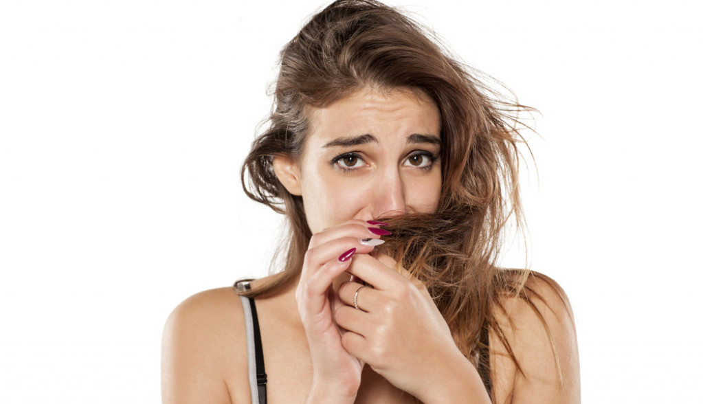Otarasite se SMRADA duvanskog dima iz kose: Probajte JEDAN od četiri načina uz koje će vam kosa biti mirišljava