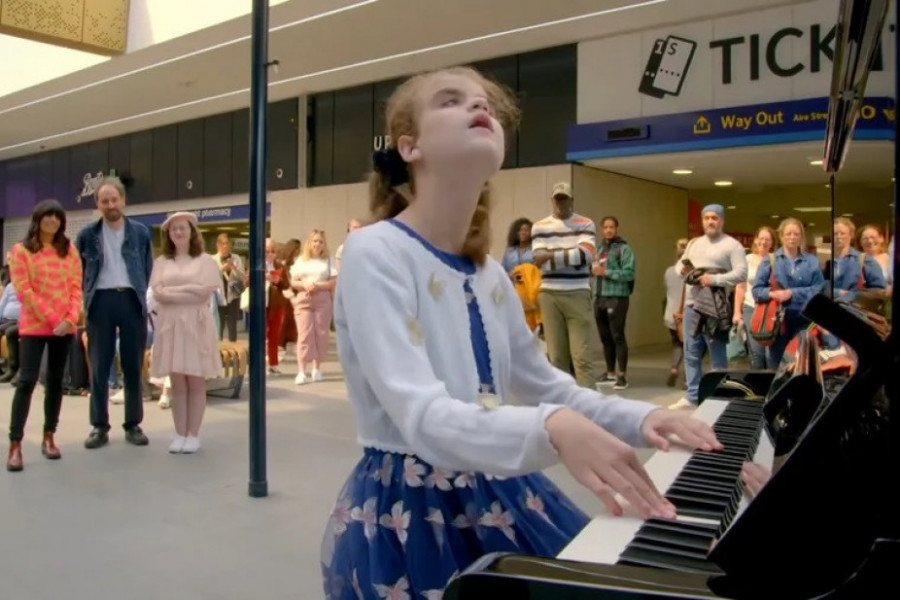 Kada je slepa Lusi (13) sela za klavir, niko nije ni slutio šta će se dogoditi: "O moj Bože, ovo je nemoguće"