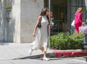 Da li je stvarno napravila modni KIKS? Kad može Amal Kluni u ovom izdanju na Crveni tepih, možemo i mi "obične" žene