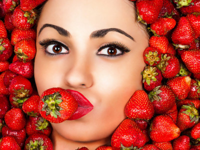 Osvežite svoju kožu prirodnim jagodama: Guglali ste "Kako od jagoda napraviti piling za lice" i evo rešenja