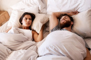 Ako vaš partner spava u ovom položaju, sigurno vas vara: Dobro ga osmotrite u krevetu i otkrijte preljubnika na vreme
