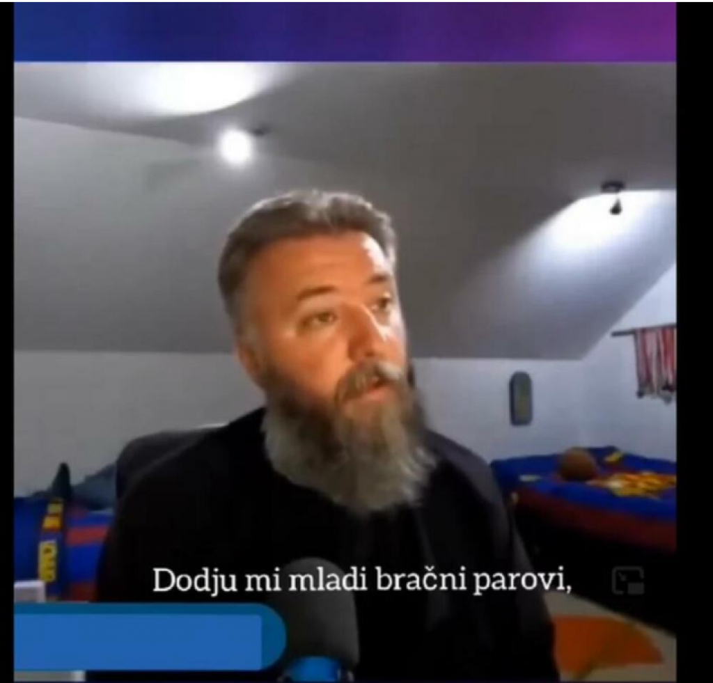 Otac Predrag Popović