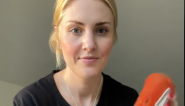 žena