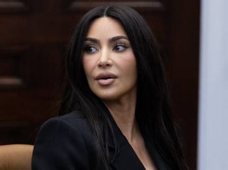 EPA-EFE/MICHAEL REYNOLDS / POOL