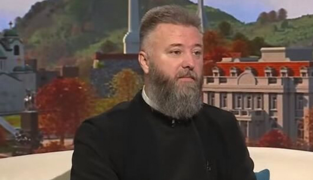 Otac Predrag Popović