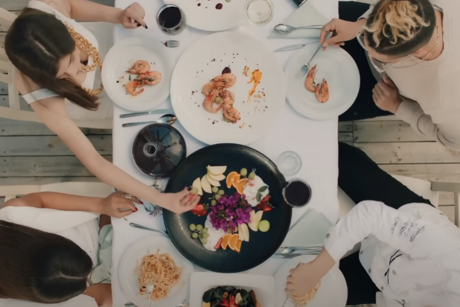 Printscreen/Youtube/Jonas Blue