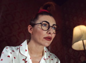 Printscreen/Youtube/Qveen Herby