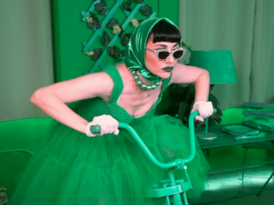 Printscreen/Youtube/Qveen Herby