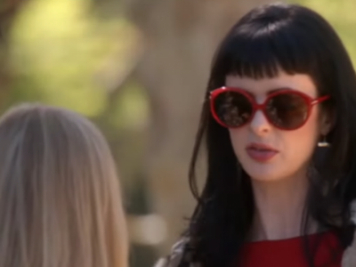 Printscreen/Youtube/donttrustthebitchinapt23