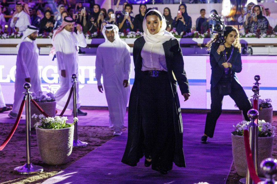 Sheikha Moza bint Nasser Al-Missned jedna