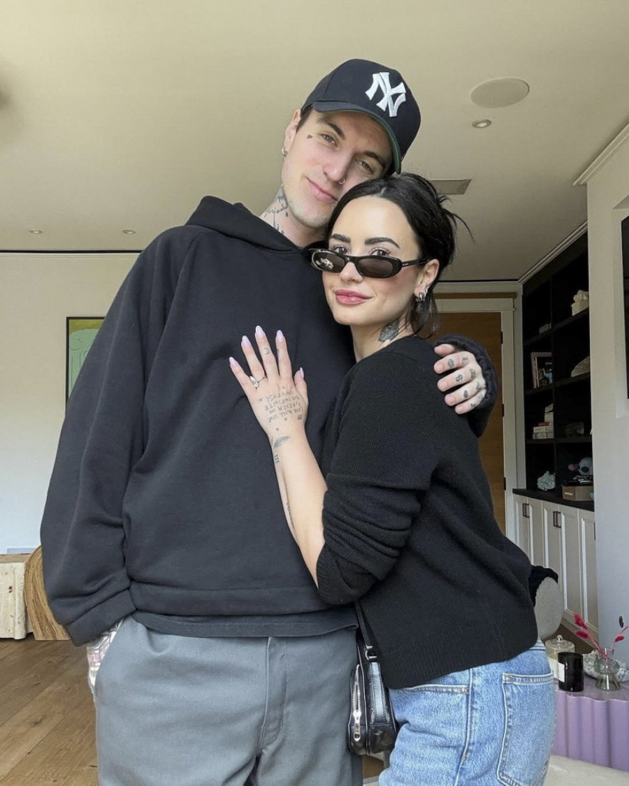 B4859 / Avalon / Profimedia