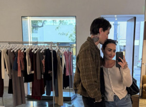 B4859 / Avalon / Profimedia