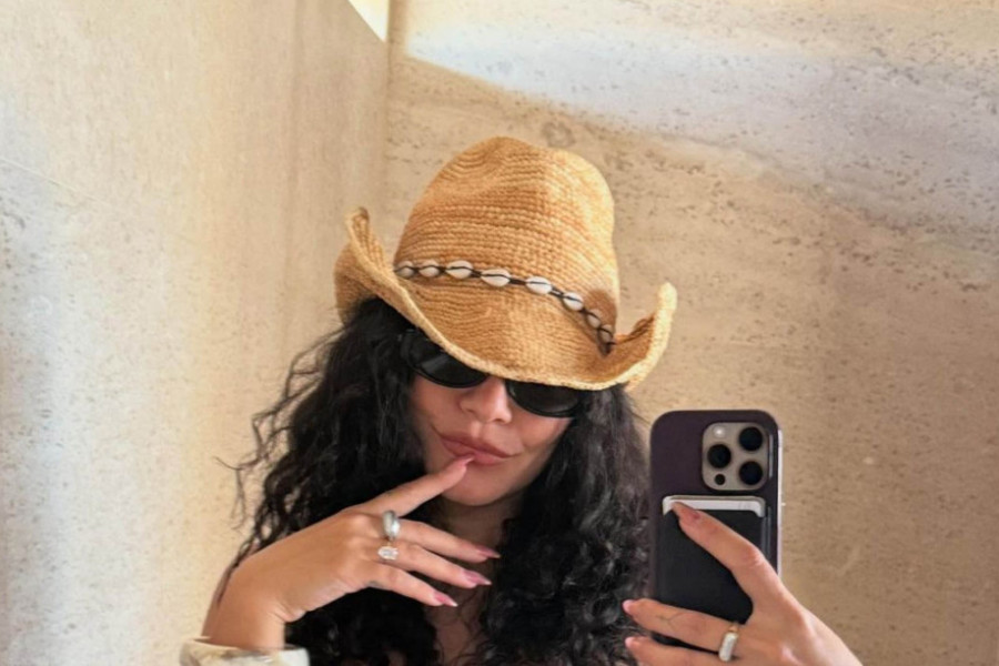 PLANET PHOTOS / Planet / Profimedia