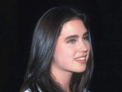 Dženifer Lin Koneli