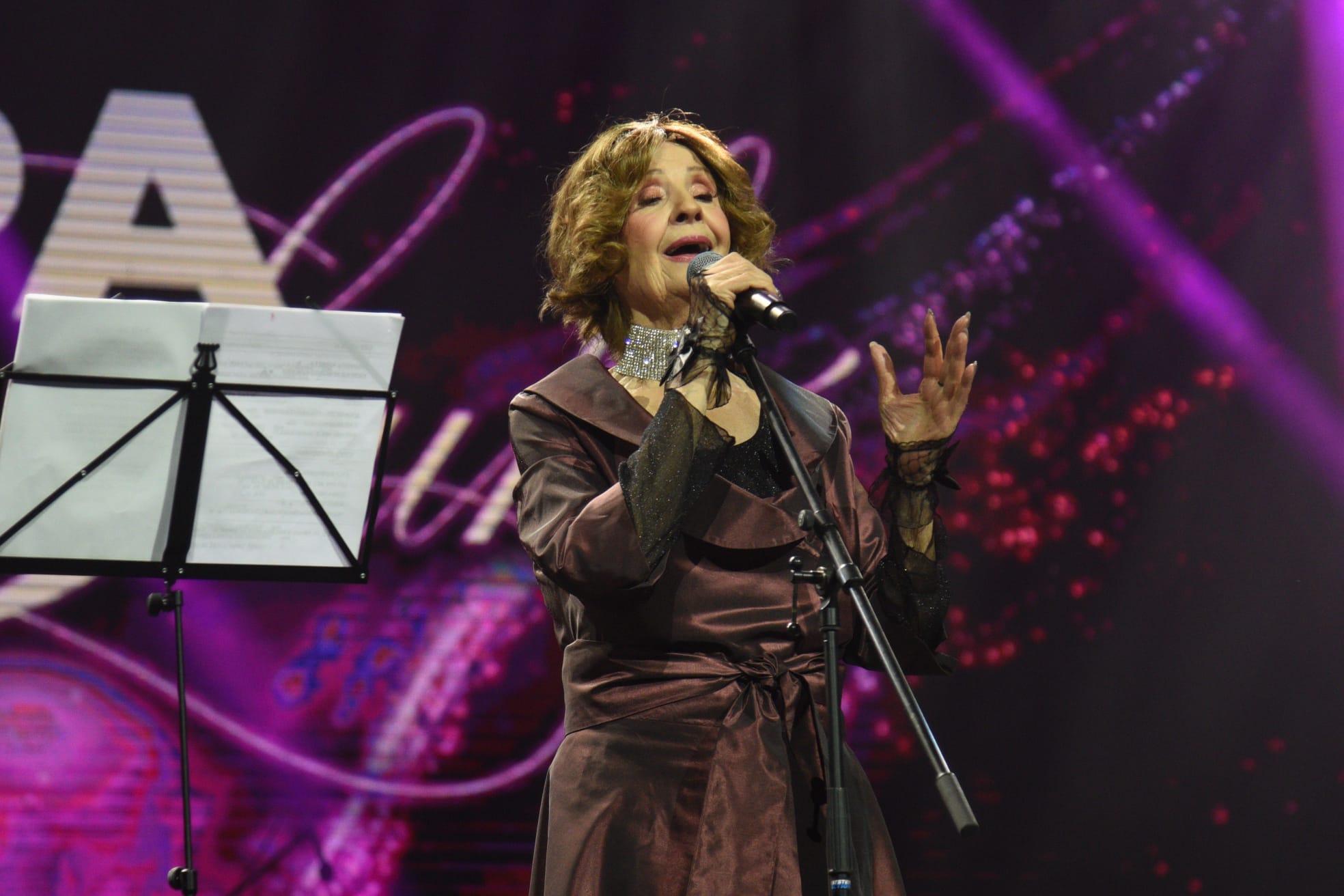 Lepa Lukić Lepa Lukić