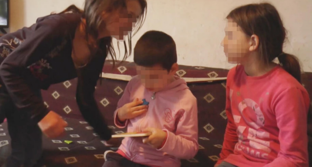 ROĐENA SLEPA, IZ SVETA TAME IZAŠLA ZA VASKRS: Sedmogodišnja Milica iz Čačka još uvek NE PRIČA, ali konačno može da vidi OCA i SESTRE