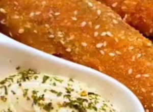 DOMAĆICE, OKUŠAJTE SE! Probajte punjene pohovane paprike sa dodatkom sira na nesvakidašnji način!