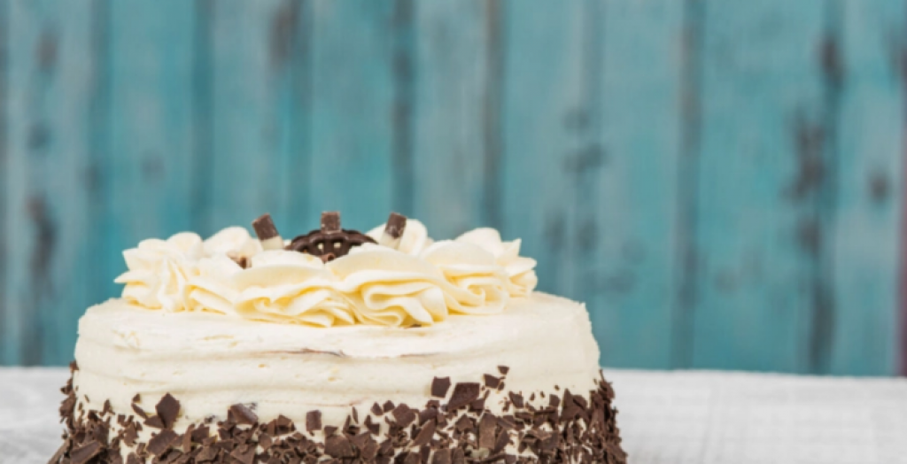 MAGIČNA TORTA "BELI ANĐEO" - Zasladite se parčetom raja!