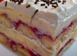 NAJBRŽA KAPRI TORTA - Kombinacija fila od višanja i vanile probudiće sva čula! (VIDEO)