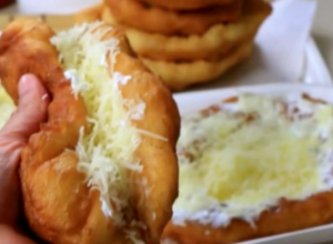 Napravite LANGOŠ: Preukusne lepinje, pune sira (RECEPT)