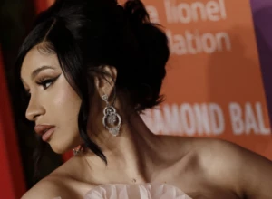 Kardi Bi IZBLAJHALA TRUDNIČKI STOMAK: Reperka u drugom stanju