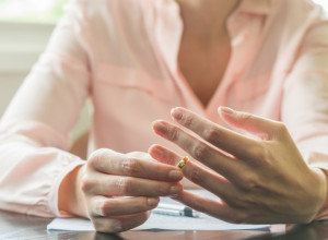 Potrošila je bogatstvo na venčanje iz bajke: Muž je ubrzo nestao sa novcem i nameštajem čim je dobio ono zbog čega ju je oženio