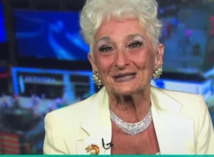 Hejt (85), nakon što je ostavila dečka (39) traži malo zabave preko INTERNETA, a savet koji ima da da svim ženama je URNEBESAN!