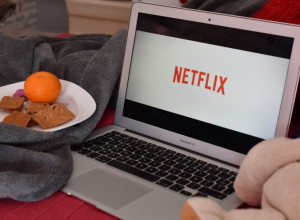 10 NAJBOLJIH serija i emisija na NETFLIKS-U: Ovo se ne propušta, a jedan dečiji film gledaćete nekoliko puta!