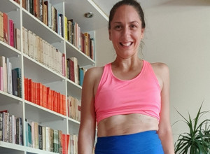 Vežbajte sa Anom: Svaki dan po PET MINUTA za savršeno zategnute NOGE